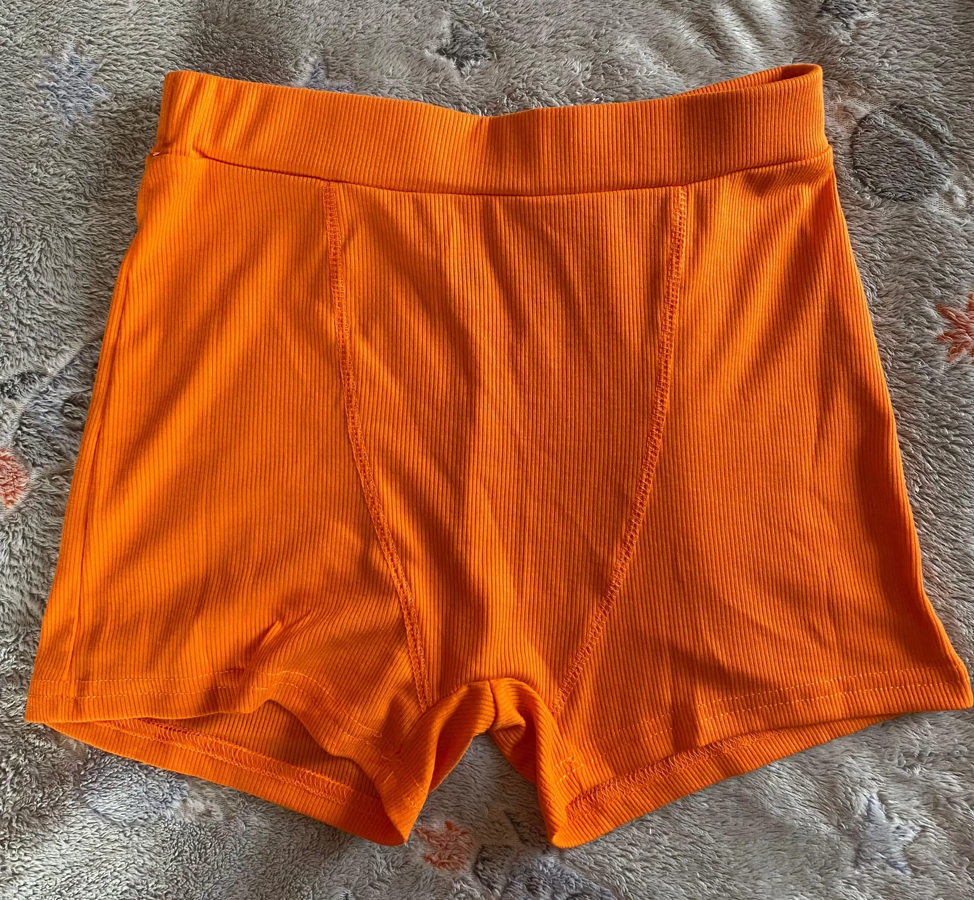 Orange Short and Top Set Size M - Image 3