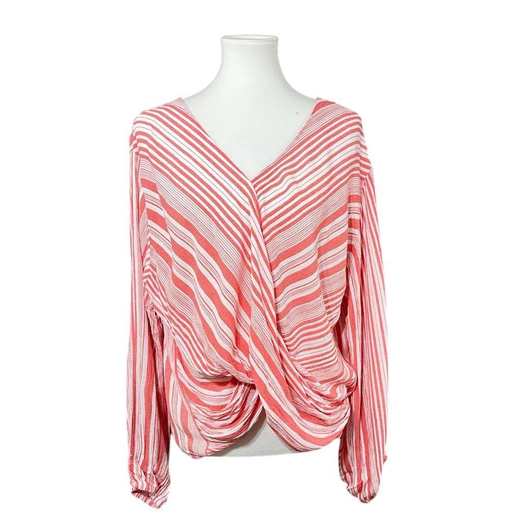Umgee striped long puff sleeve v-neck crossbody top in coral/white size L - Image 4