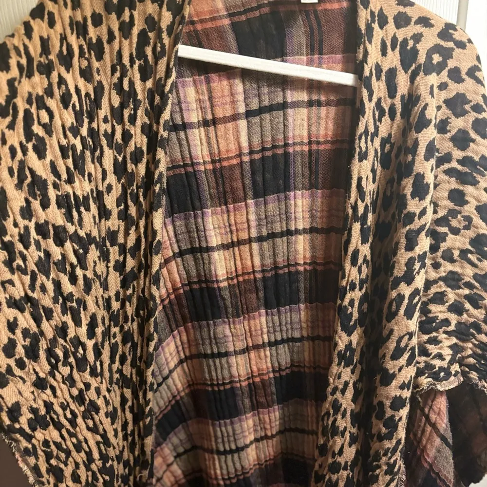 Ladies Wrap from loft - Image 2