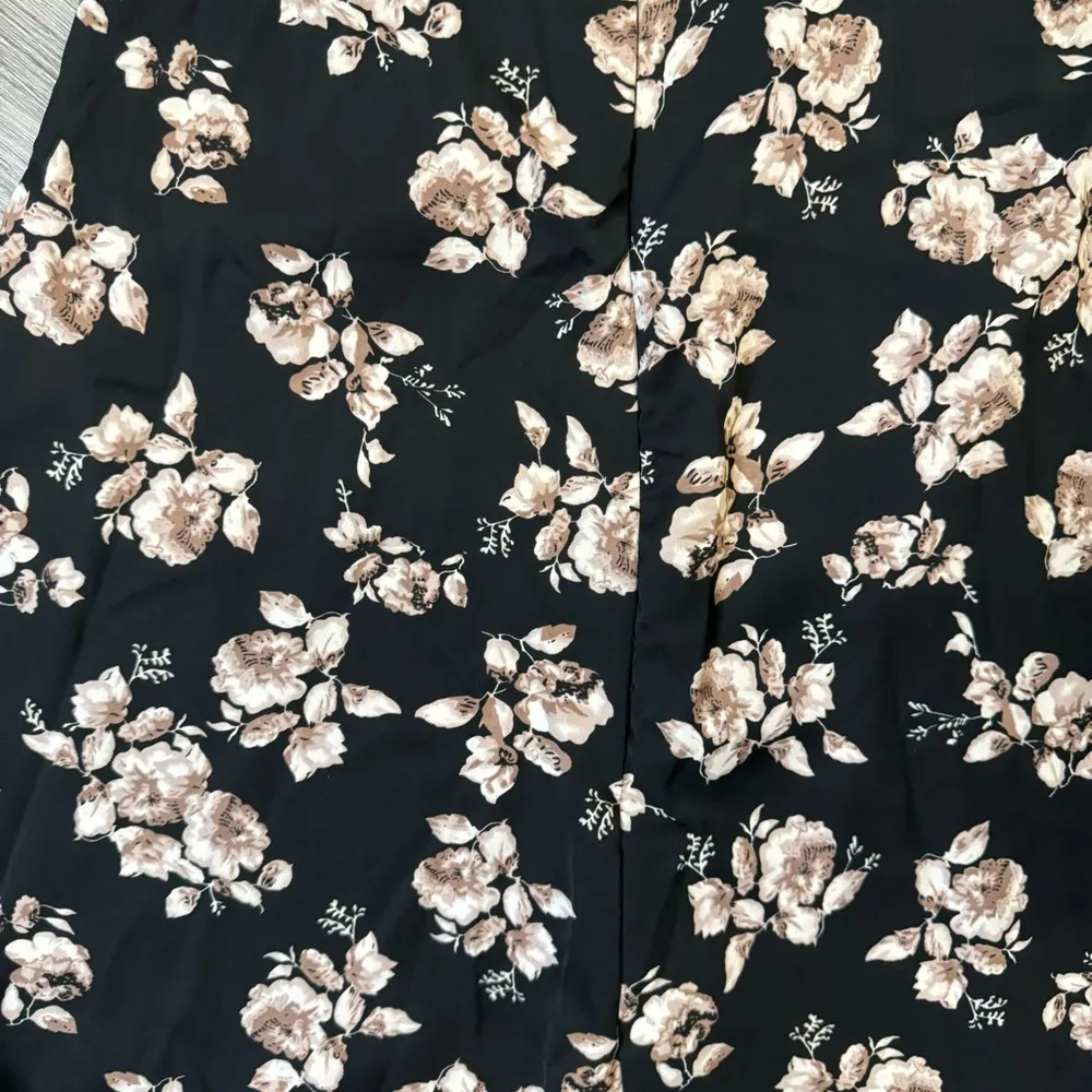 floral balloon sleeve floral mini dress in black/ size 12 - Image 5