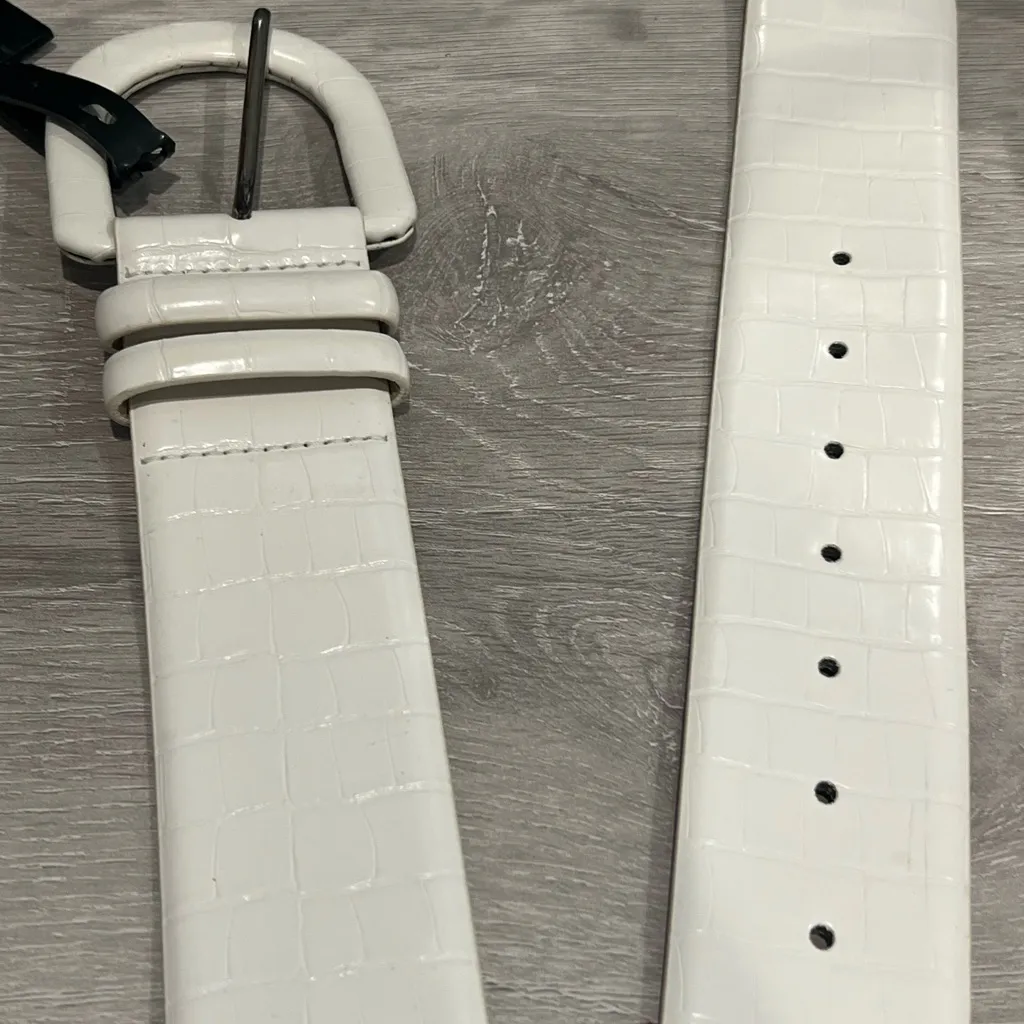 Steve Madden White Croc-Embossed Wide Belt - Image 2