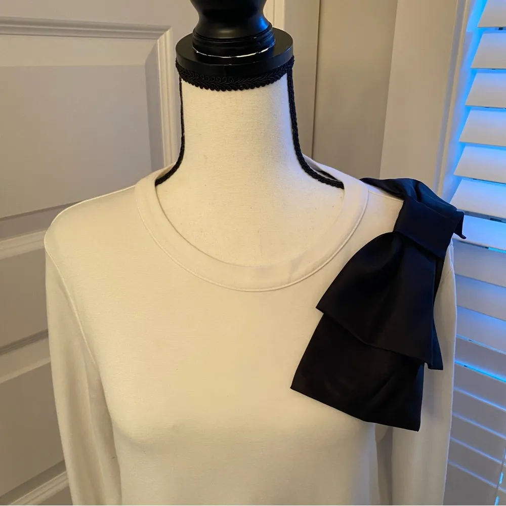 Halogen|| White long sleeve top with black bow on shoulder. - Image 2