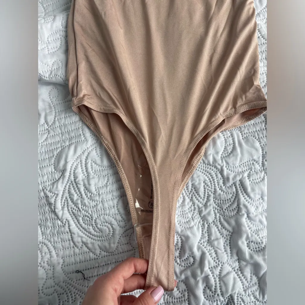 NWT MUSSGUIDED TAN SLINK BODYSUIT US2 - Image 4