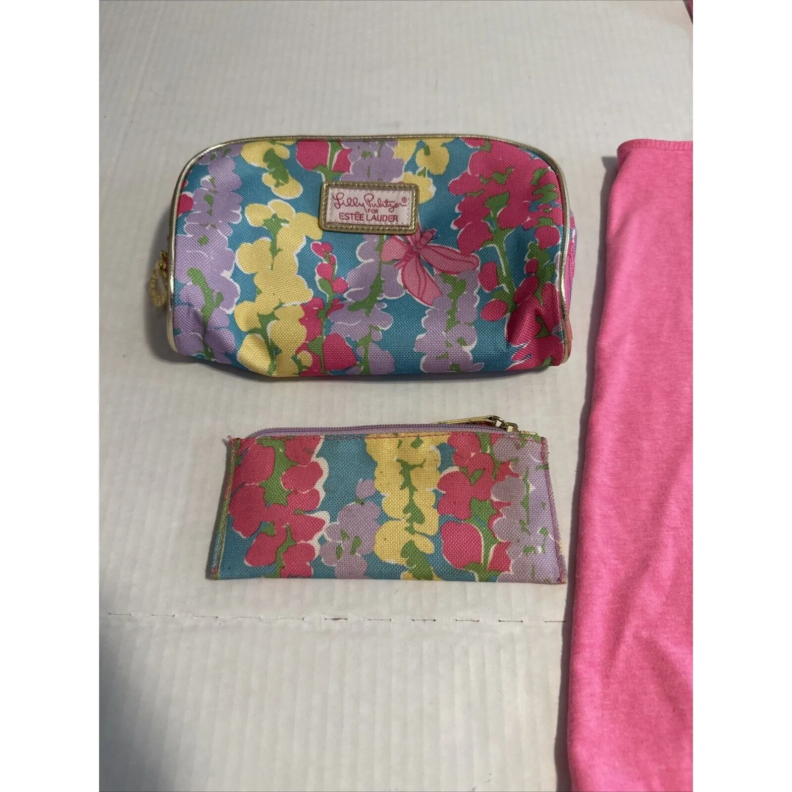 Lilly‎ Pulitzer Pink Sleeveless Top Tank Medium With Makeup Bag Small Spot - Image 2