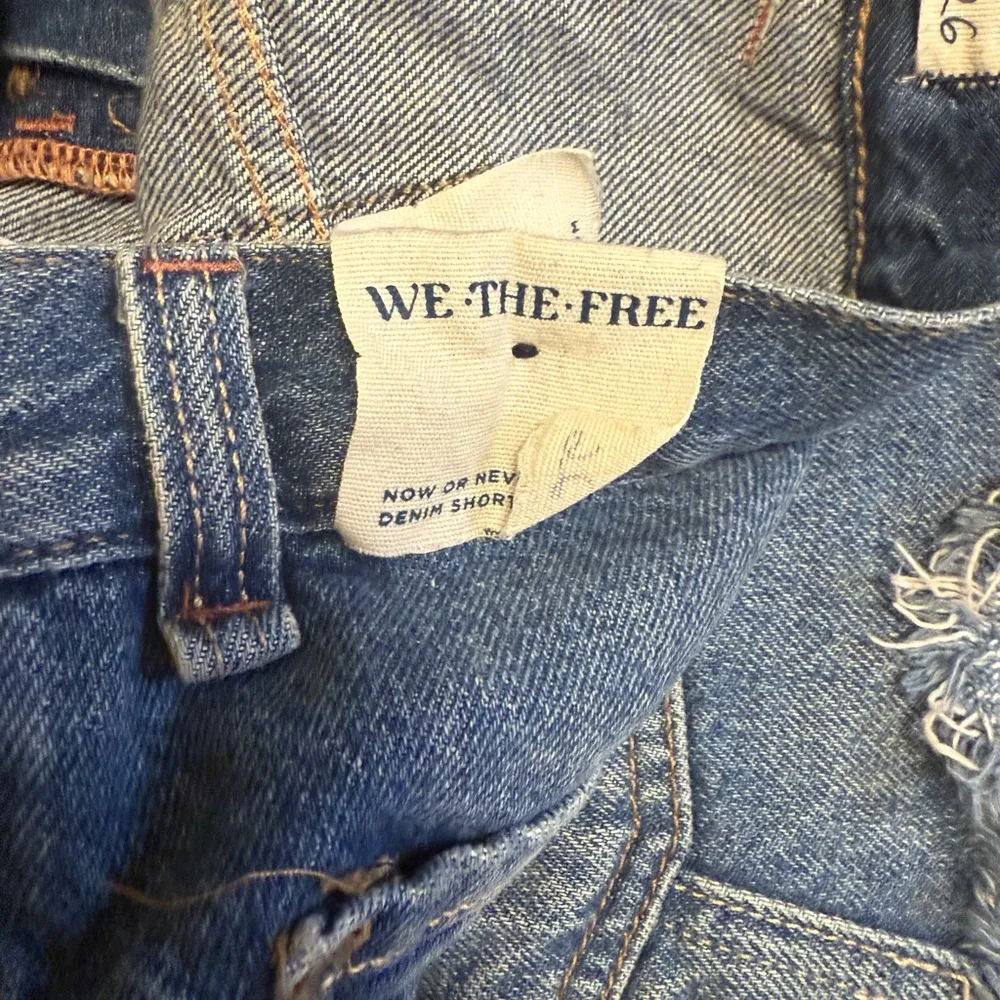 Free People We The Free Denim Jean Shorts 26 Blue Distressed Frayed Boho Beach - Image 4