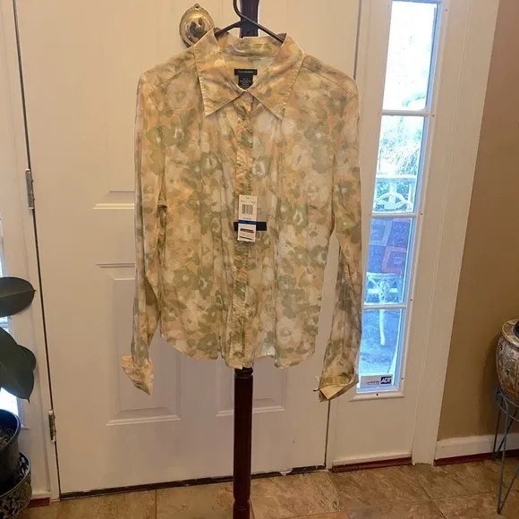 Calvin Klein Nwt XL  BUTTON  DOWN TOP - Image 95
