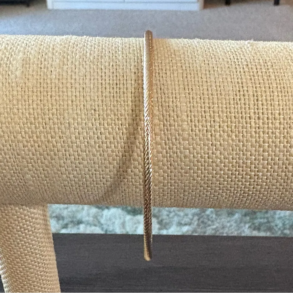 Textured Gold Bangle Bracelet Size 8 - Image 3