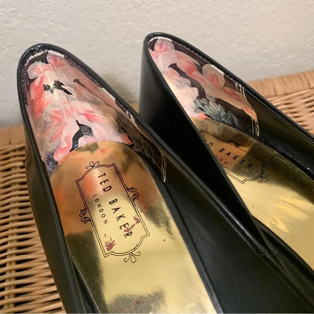 Ted Baker London Elvina Black and Gold Classic Pump Heel Size 40 - Image 12