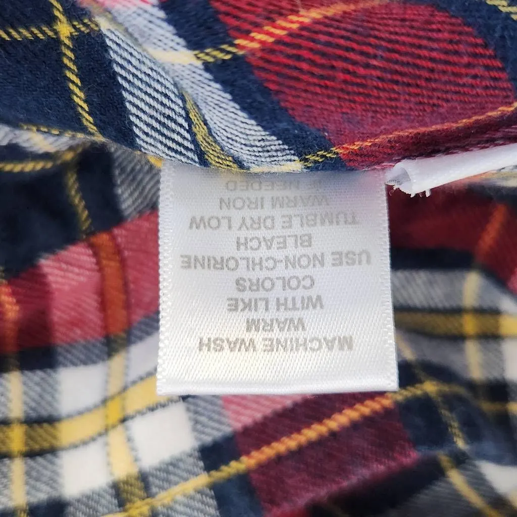 Tantrums Red and Navy Plaid Flannel Button Down Shirt Size Medium - Image 8