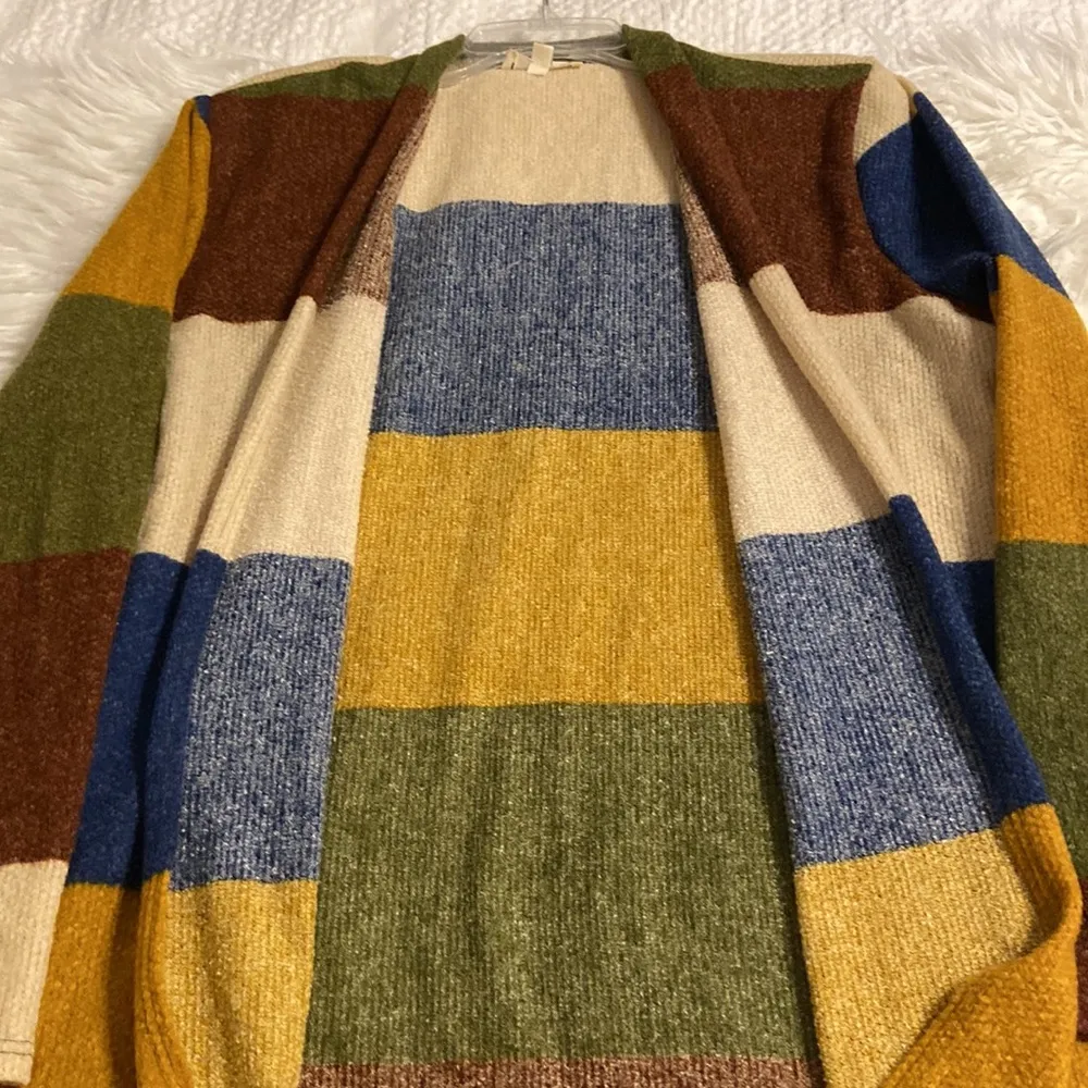 Betsey Boutique Shop Cardigan beautiful fall colors long 33” bust 36” - Image 7