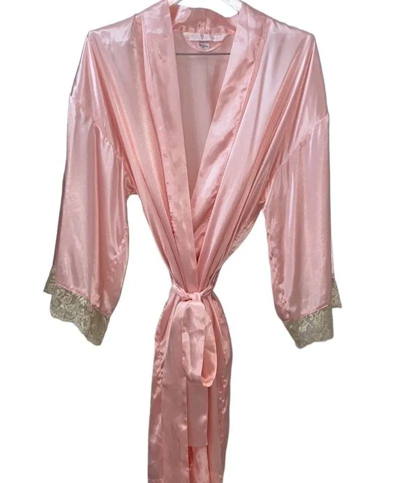 Victoria’s Secret pink satin robe and chemise with beige lace. Pink label.Size S - Image 6