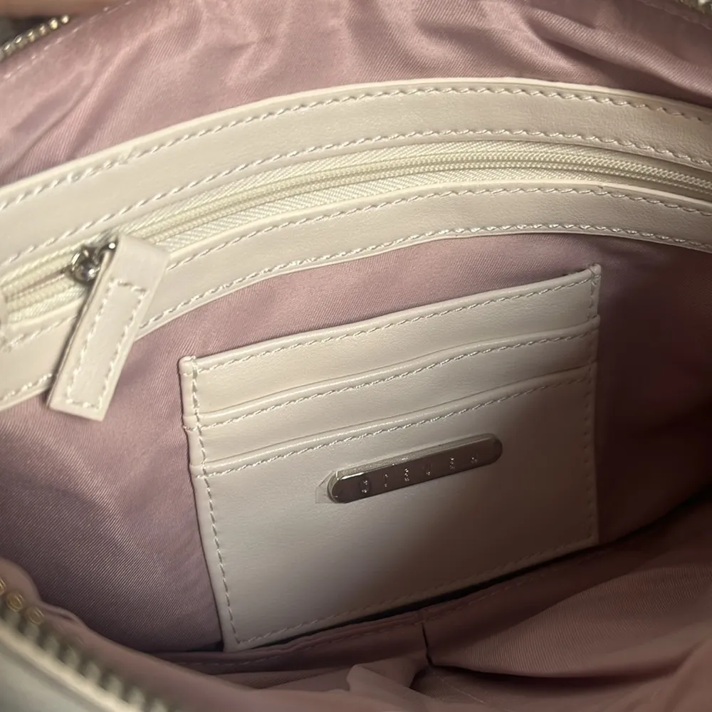 New Steve Madden Ltd. VIDA Artist Series Crossbody Bag With Floral Artwork Print - Image 6