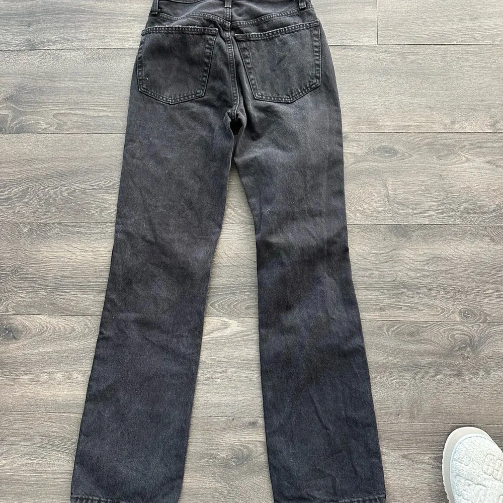 Re/done high rise loose washed black with rips - Image 6