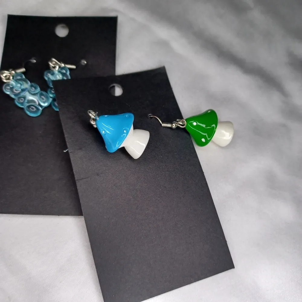 Handcrafted Blue bears and Green and blue Earrings Set - Image 3