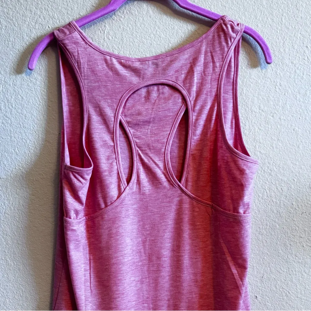 NWT Women’s coral athletic tank sz small - Image 3