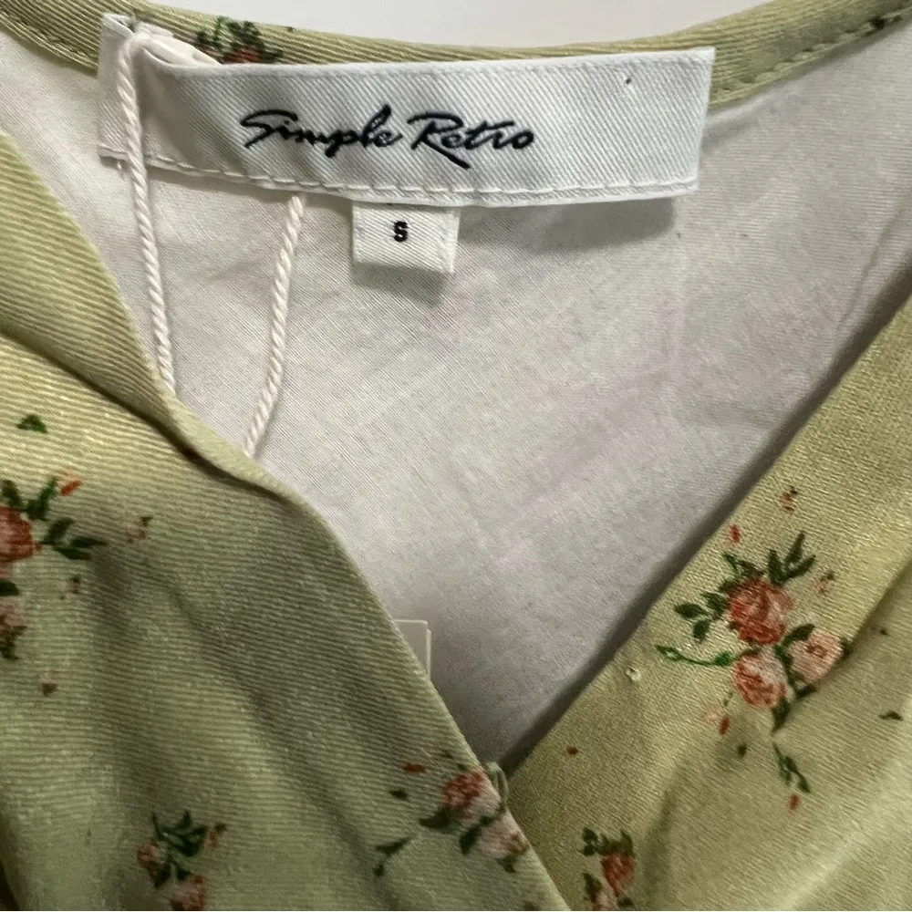 Simple Retro Floral Knot Detail Cami Dress, New with Tags, Size Small Green - Image 9