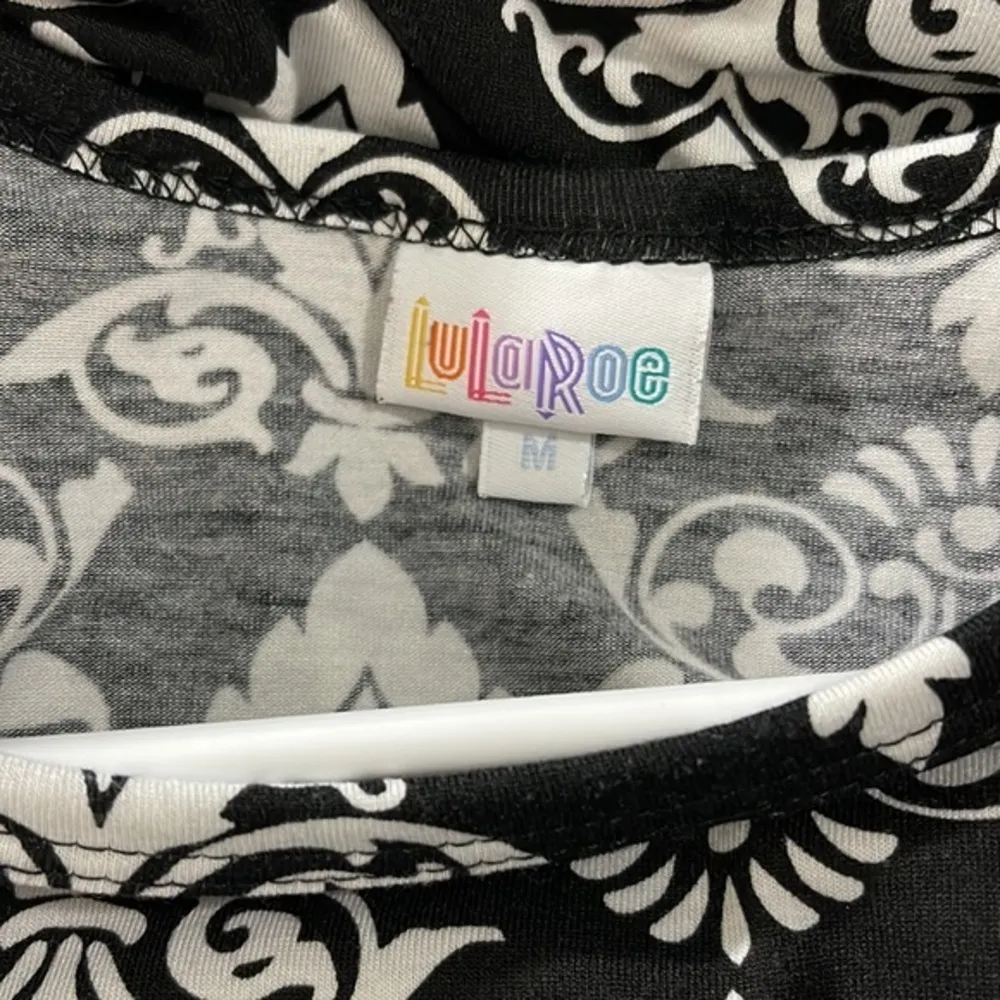 Lularoe White Black Carly High- Low Dress Size Med EUC #0733 - Image 3