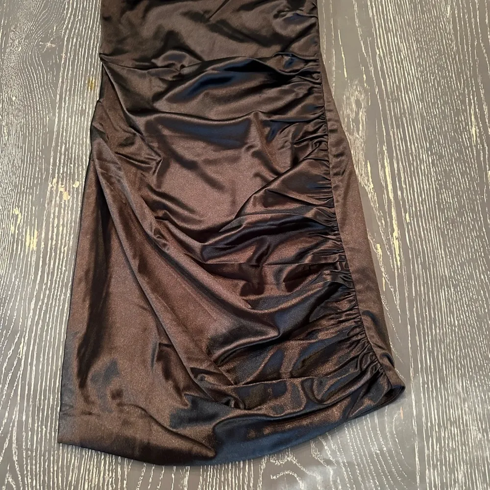 SER.O.YA Malakai Mini Dress Small Black Asymmetrical Strapless Ruched Lined - Image 3