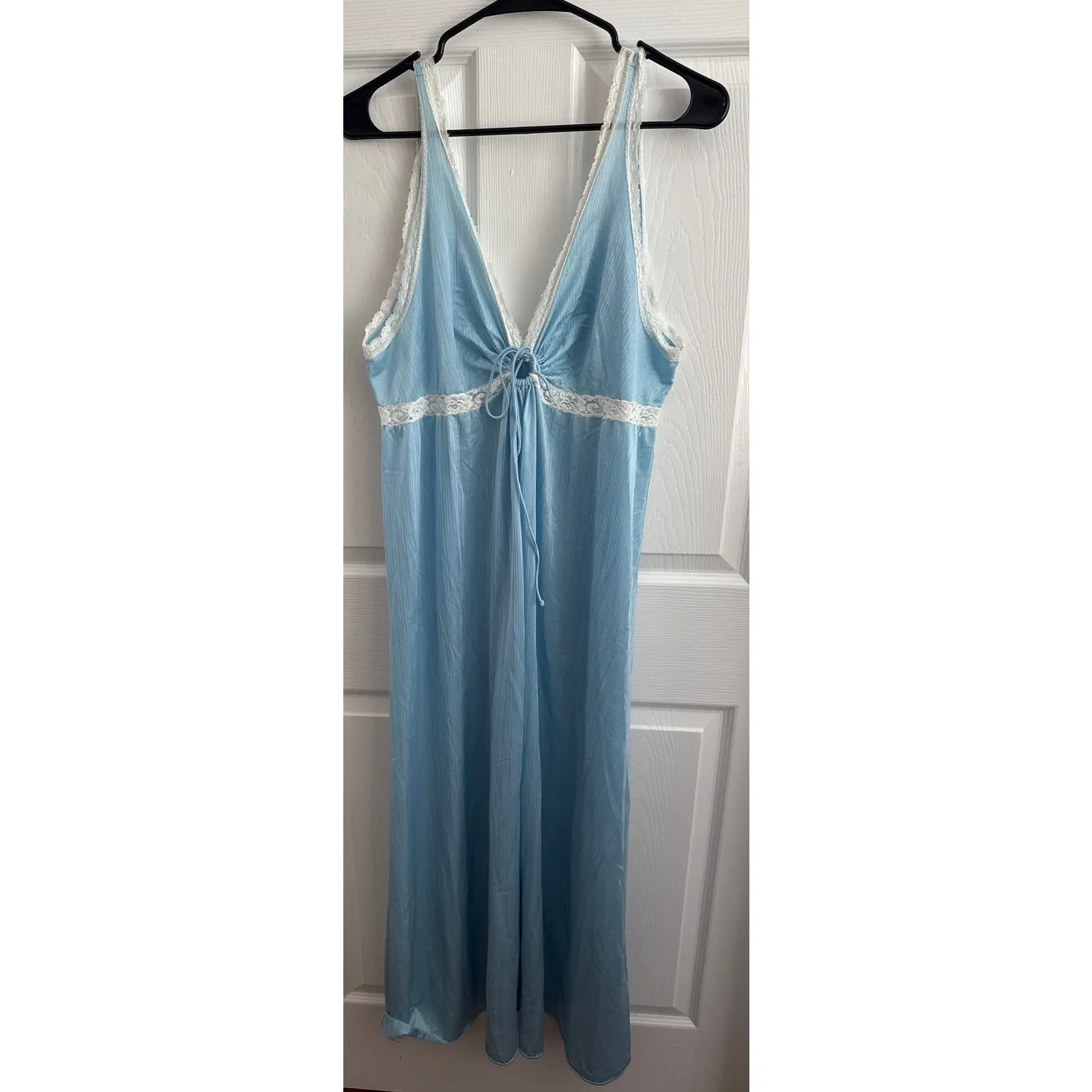 Vintage Baby Blue Night Slip, White Lace Trim Front Keyhole Tie Detail medium - Image 10