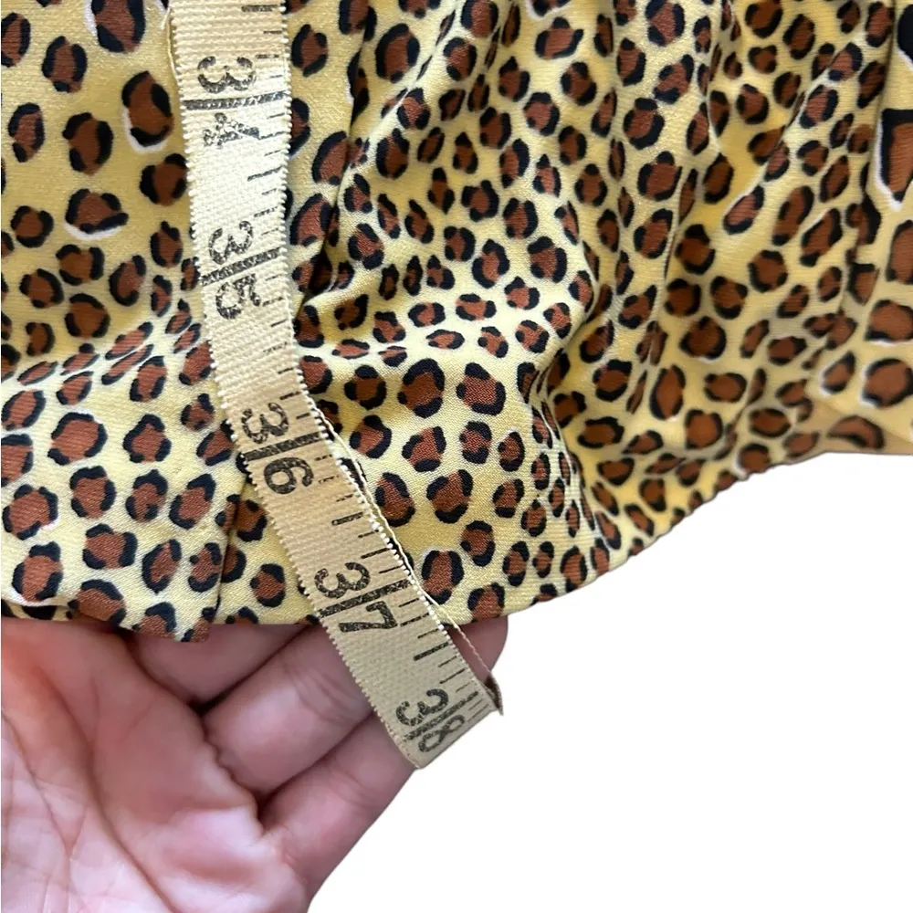 Norma Kamali animal Wrap Dress
Size medium - Image 7