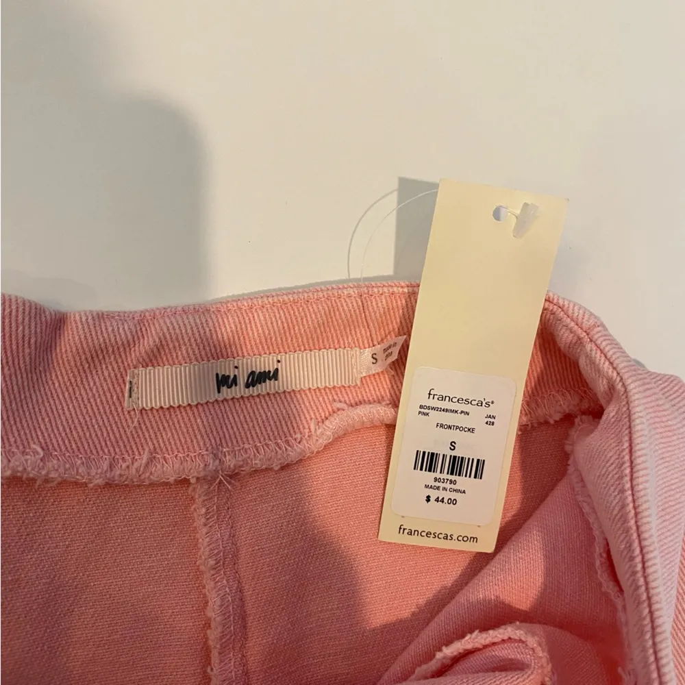 NWT francescas pink denim skirt - Image 3