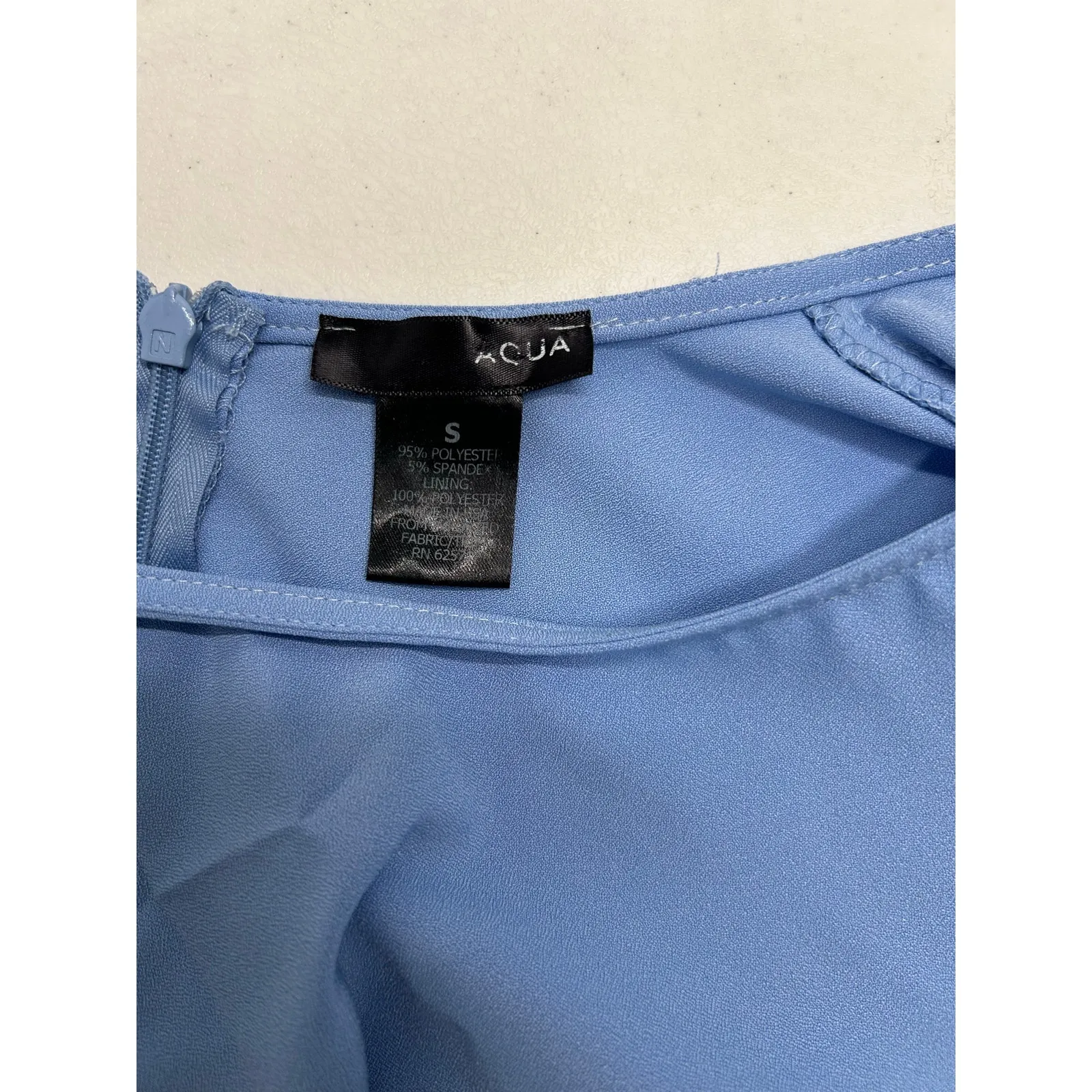 Aqua Women's A-Line Mini Crepe Shift Dress in Light Blue. Bell Sleeves. Size S - Image 5