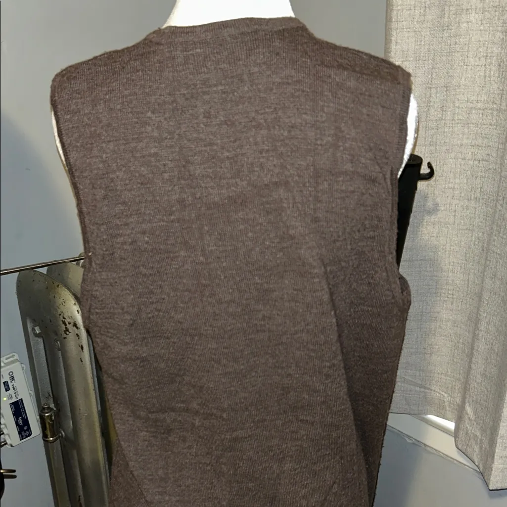 Vintage Silhouette Brown Vest with Gold and Red Embroidery Size M - Image 6