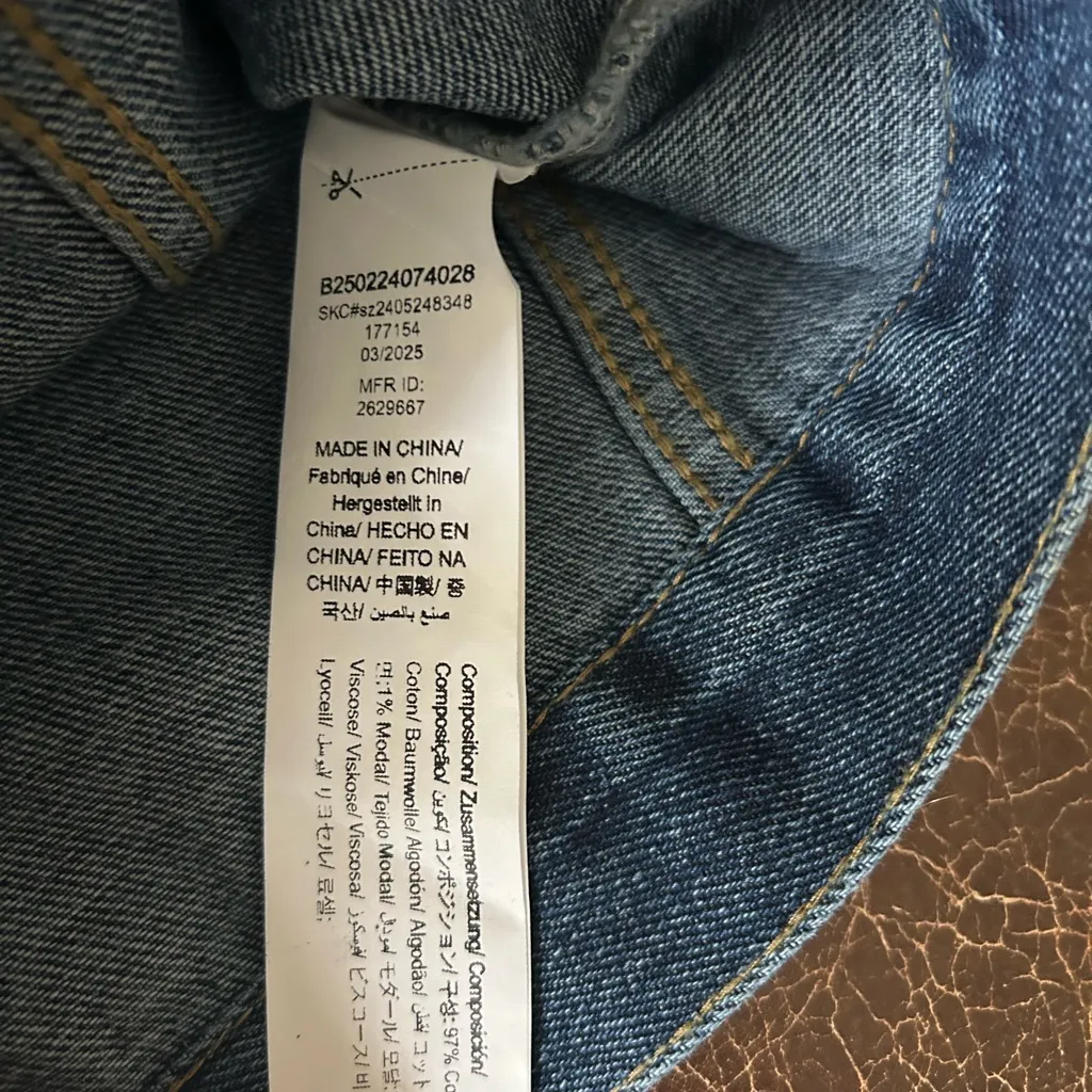 Shein MOTF Studio Rhinestone Studded Cropped Denim Button Up Jacket - Image 6