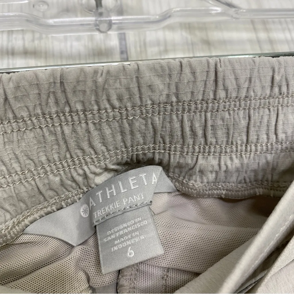 Athleta Nylon Belted Trekkie Pant size 6 530625 - Image 11