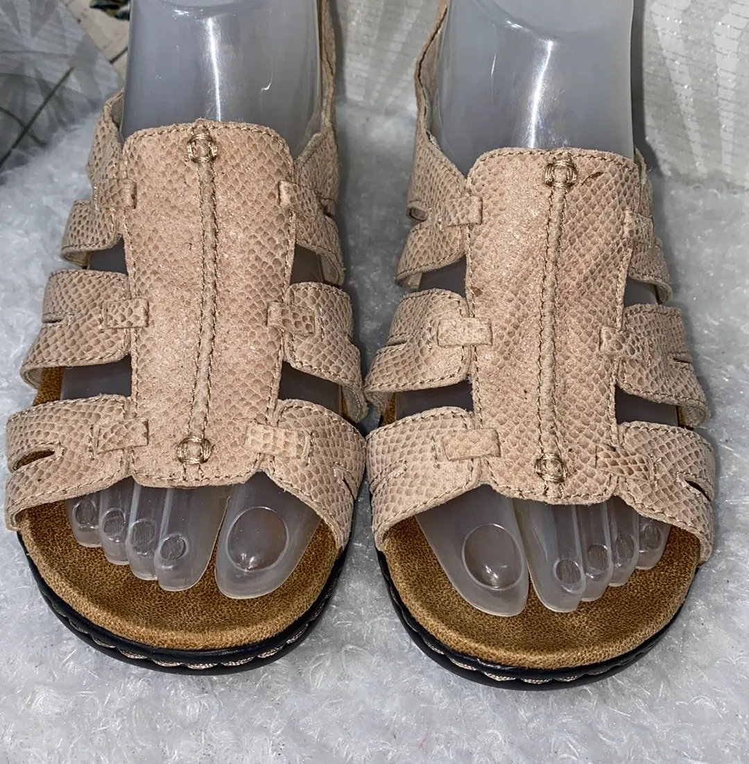 Clarks Lexi Marigold Sandals - Image 3
