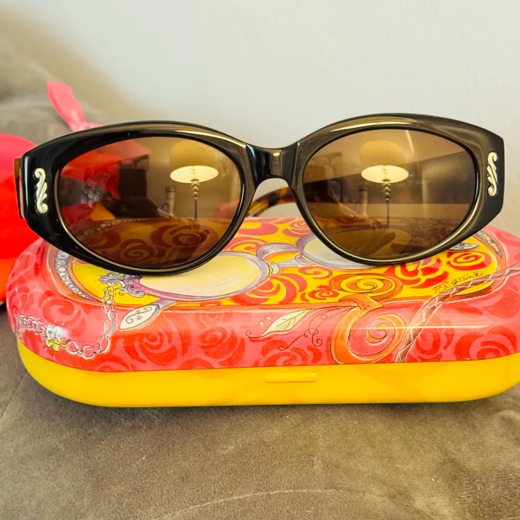 Brighton Vintage Tortoise Two Of Hearts Handmade Sunglasses - Image 6