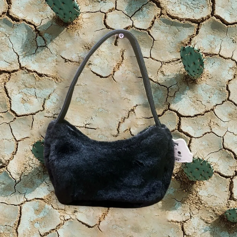 Hello Kitty Sanrio x Forever 21 Black fluffy Bag W/Rhinestones - Image 3