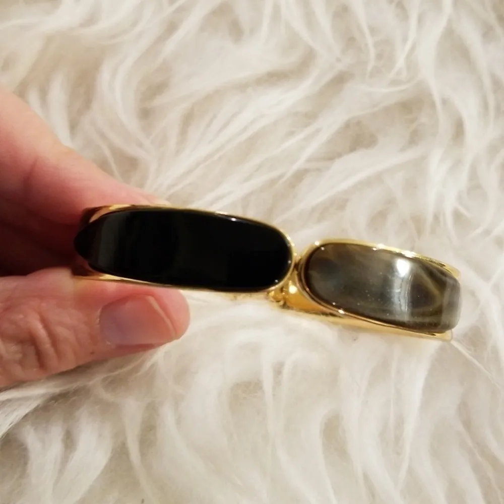 💕TRINA TURK💕 Black Tortoise Hinge Bracelet - Image 4