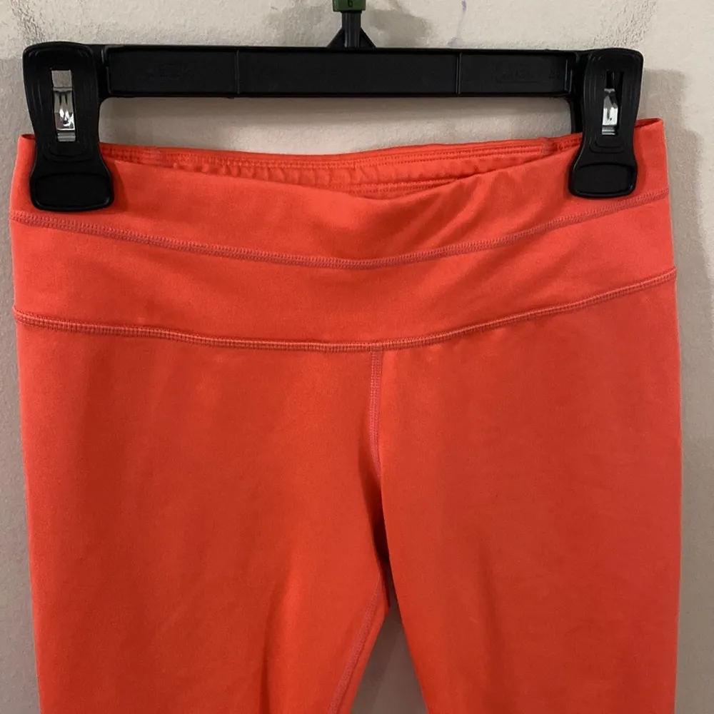 Athleta Sonar Capri tights leggings in a neon orange hue size S - Image 4