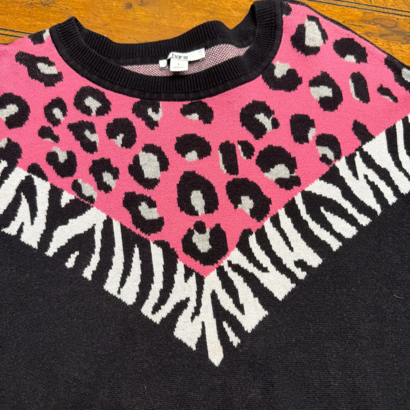 Bar III Women Black Pink Leopard Zebra Print Chevron Knit‎ Sweater Size L - Image 2