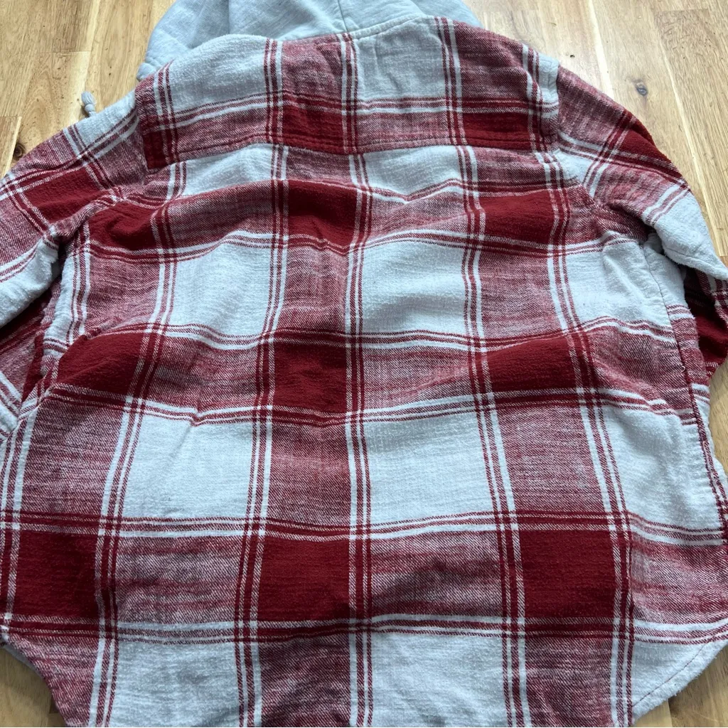 Time and Tru Red Plaid Button - Image 4