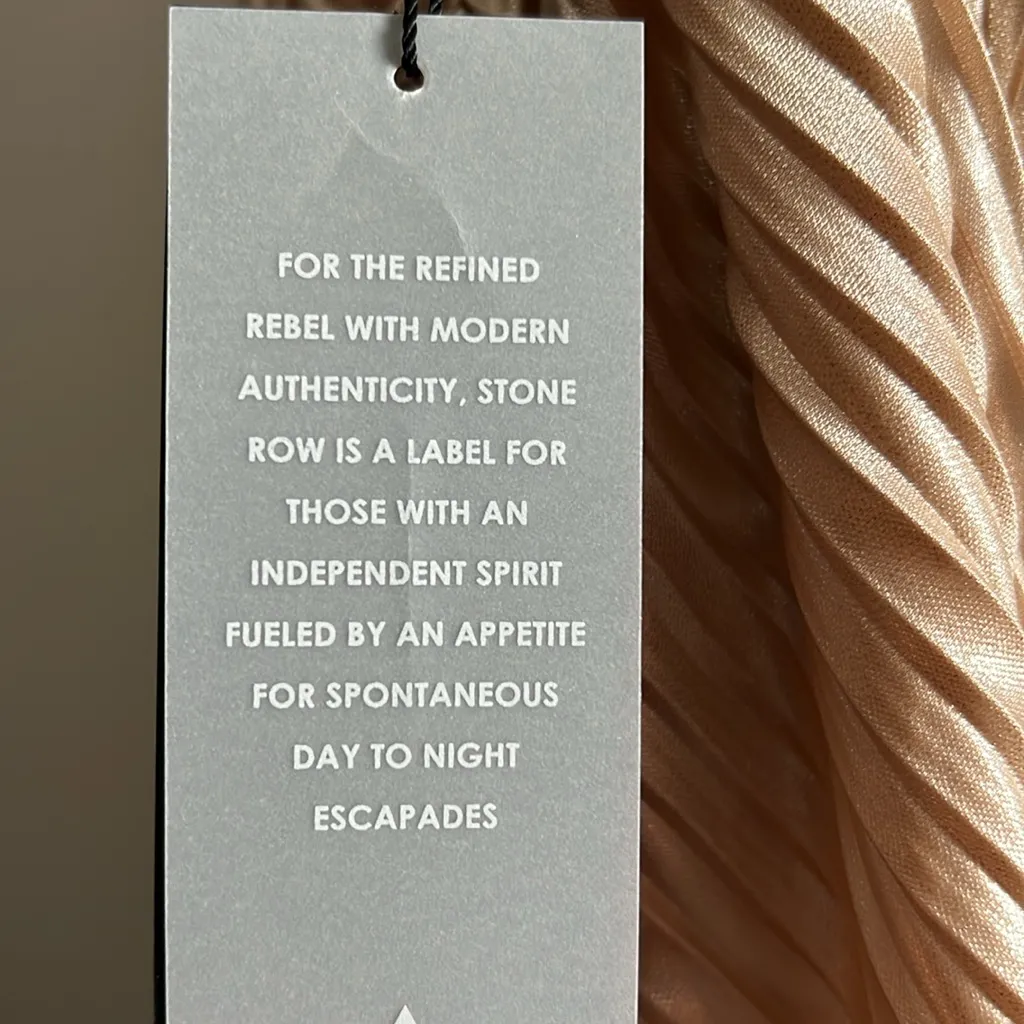 Stone Row Just Pleat It dress with lining. It is champagne in color XS - Image 7