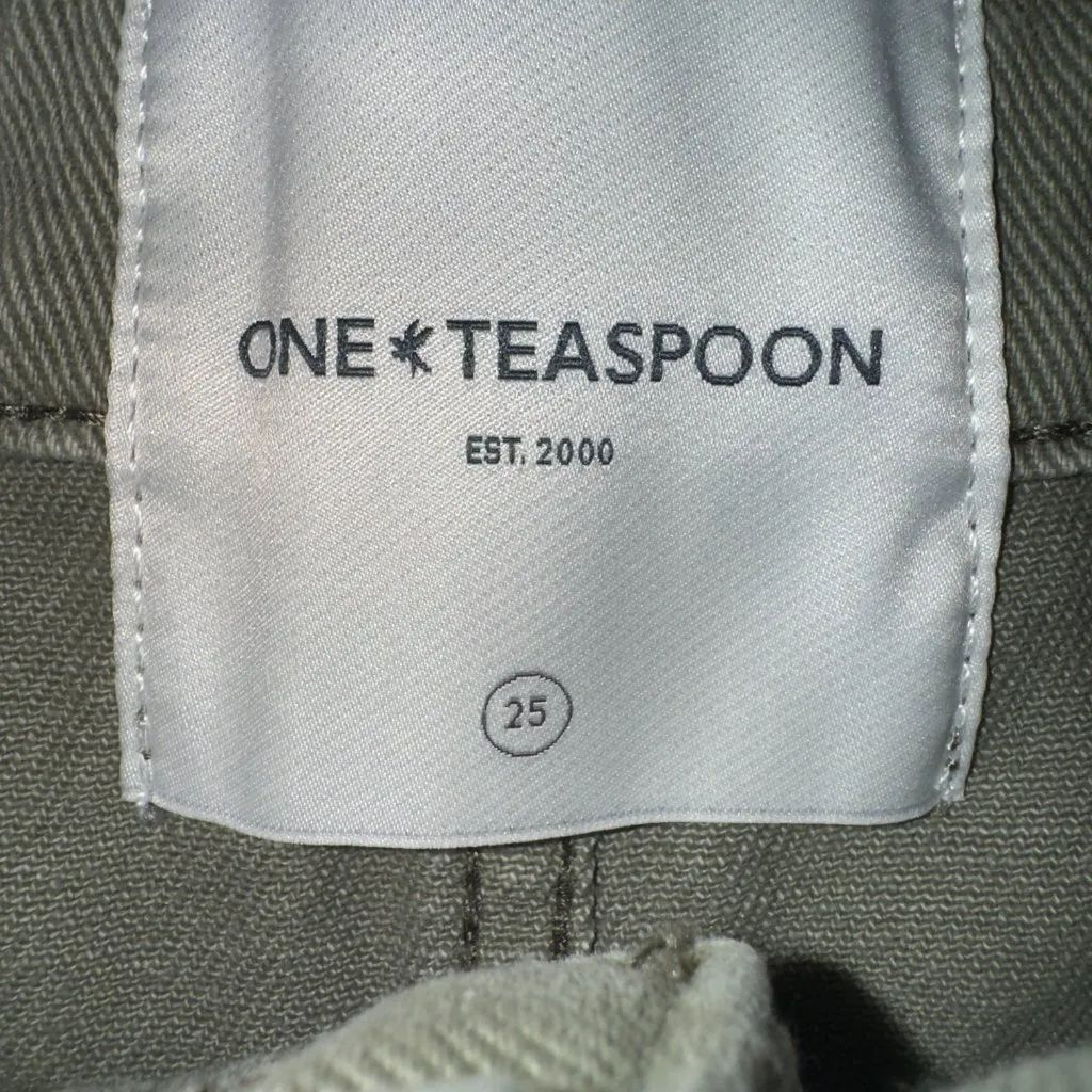 One Teaspoon NWT Women's Size 25 Low Rise Bandit Denim Shorts in Super Khaki - Image 6