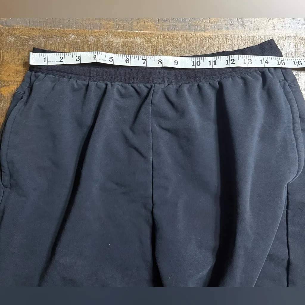 Gymshark Black jogger pants. - Image 8