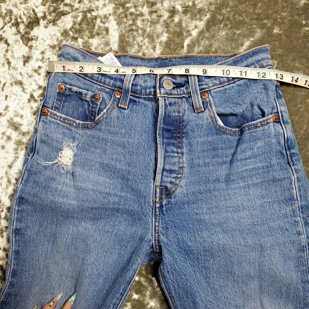 Levi's 501 High Waist Distressed Jeans - Image 4