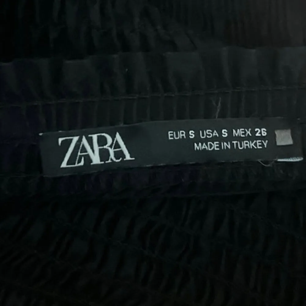 Zara Women's Black 3/4 Puff Sleeve Ruffle Smocked Peplum Crop Blouse Top Size S - Image 4