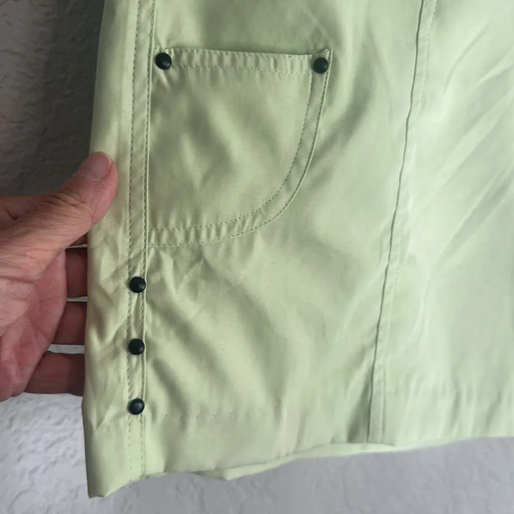 Jamie Sadock Lime Green Golf Shorts Size 18 Performance Wear Outdoor Zip Pockets - Image 3