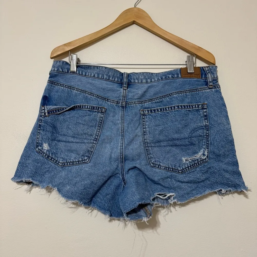 90s Boyfriend Short - Image 3