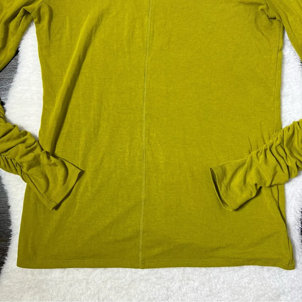 Simply Vera Vera Wang Light Pea Green Roll Neck Top - Image 3