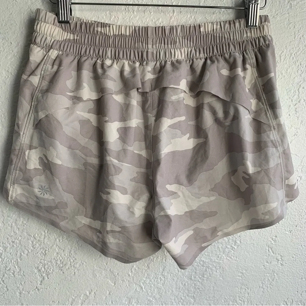 Athleta XS Camo Short - Image 6