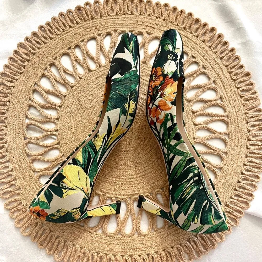 Stuart Weitzman Tropical Botanical Square Toe Green Multicolor Kitten Heels 7.5 - Image 9