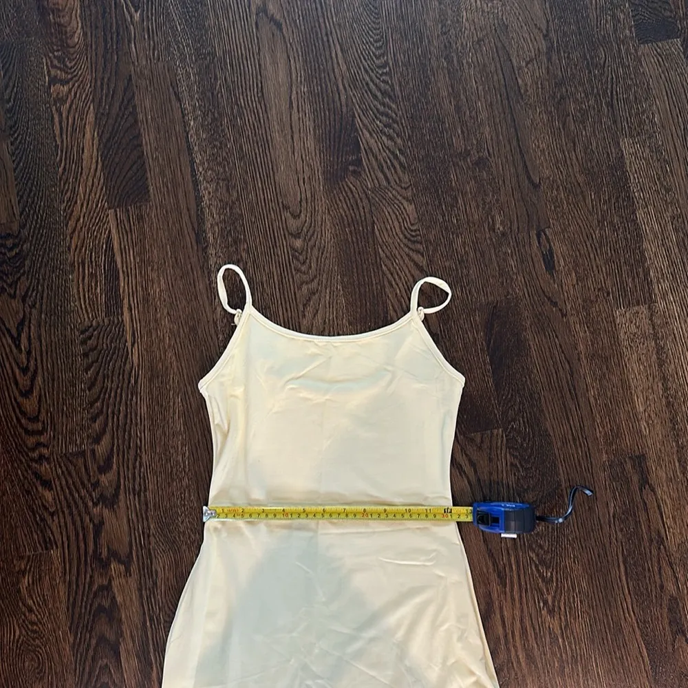 Pale yellow bodycon dress Size XS - Image 5