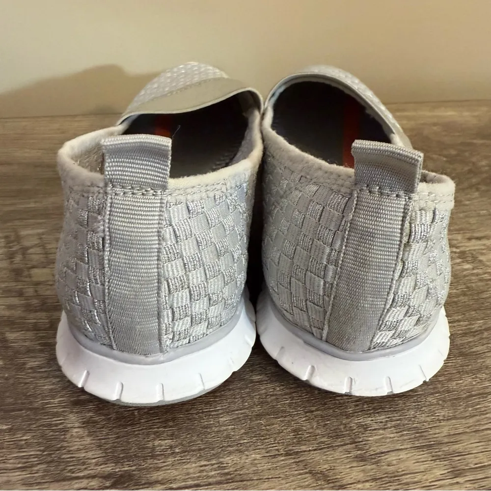 Tek Gear Slip On Comfort Casual Walking Shoes Women’s Size 6 Silver Woven - Image 8