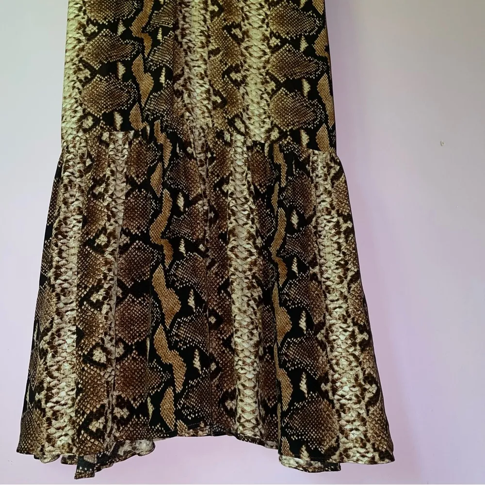 River Island Size 12 Snake Print Maxi Dress Brown Double V Ruffle Sundress - Image 3