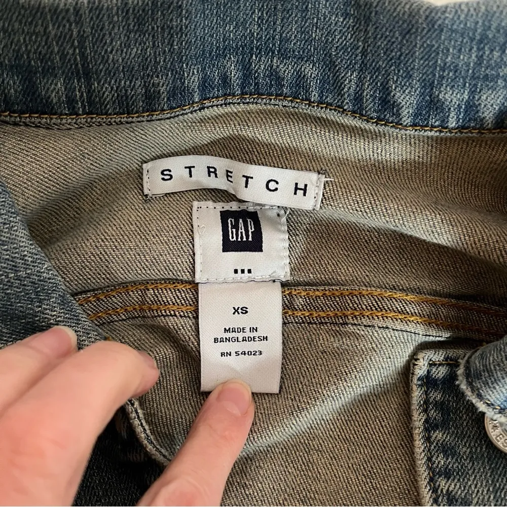 Women’s GAP Jean jacket - Image 3